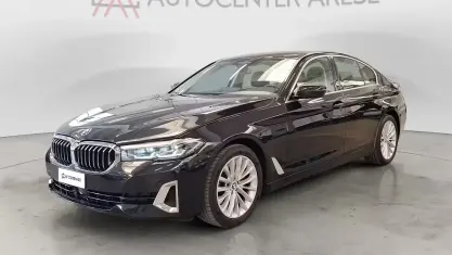 Usata BMW 520 Luxury Line 190 CV (139 kW) 2022 Nero Berlina