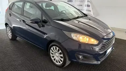 Usata Ford Fiesta 97 CV (71 kW) 2014 Blu metallizzato Utilitaria