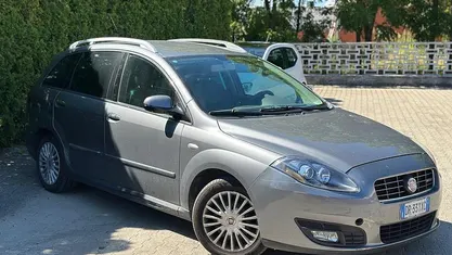 Usata Fiat Croma 150 CV (110 kW) 2009 Grigio Station wagon