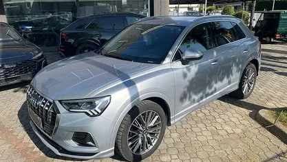 Usata Audi Q3 Advanced 150 CV (110 kW) 2022 Argento metallizzato SUV