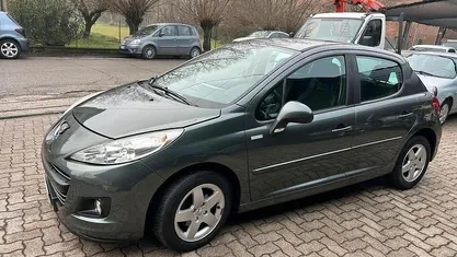 Usata 2010 Peugeot 207 Berlina | 4500 € (Buon prezzo)
