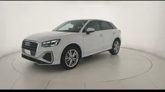Bianco ghiacciaio metallizzato Usata 2024 Audi Q2 S-Line SUV | 33.900 € (Buon prezzo)