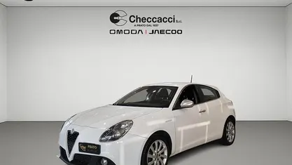 Bianco Usata 2016 Alfa Romeo Giulietta Business Due volumi | 10.999 € (Ottimo prezzo)