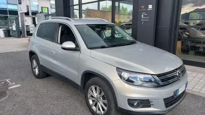 Usata VW Tiguan 140 CV (102 kW) 2012 Grigio SUV