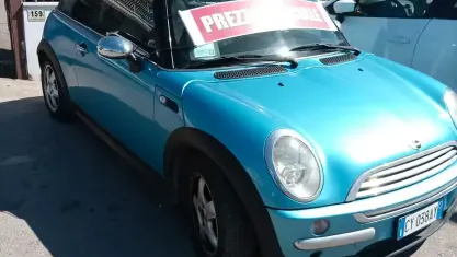 Usata Mini One D 75 CV (55 kW) 2005 Blu Utilitaria