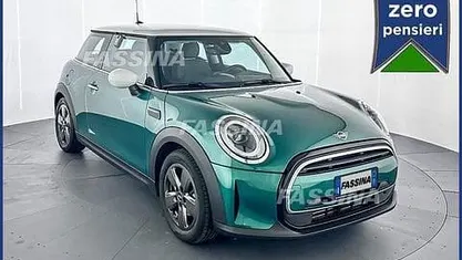 Verde/bianco Usata 2022 Mini Cooper Classic Utilitaria | 22.900 € (Buon prezzo)