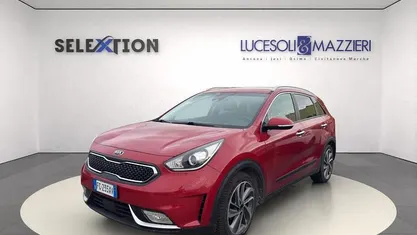Usata Kia Niro Style 2017 Rosso SUV