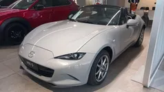 Bordeaux metallizzato Nuova 2024 Mazda MX5 Exclusive-Line Cabrio | 33.500 € (Buon prezzo)