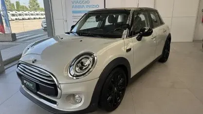 Usata Mini Cooper D Hype 116 CV (85 kW) 2018 Grigio Utilitaria