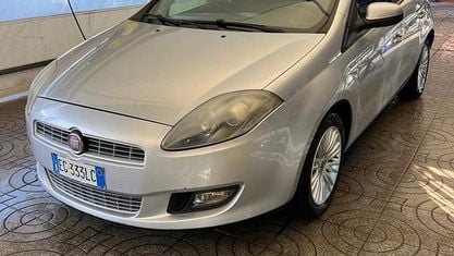 Usata Fiat Bravo Dynamic 120 CV (88 kW) 2011 Argento Utilitaria
