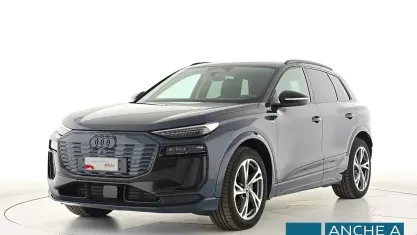Usata Audi Q6 e-tron S-Line 284 kW (387 CV) 2025 Blu plasma metallizzato SUV