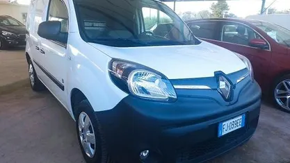 Usata Renault Kangoo 44 kW (60 CV) 2017 Monovolume