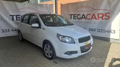 Usata Chevrolet Aveo LS 70 CV (51 kW) 2012 Bianco Berlina