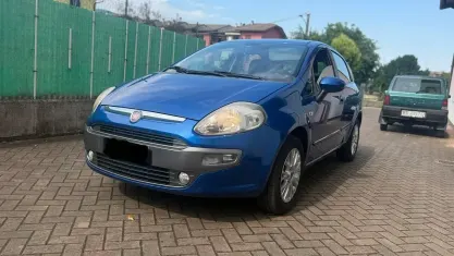 Usata Fiat Punto Evo Dynamic 77 CV (56 kW) 2010 Blu Utilitaria