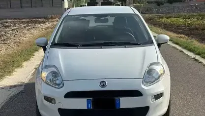 Usata Fiat Punto Street 95 CV (69 kW) 2018 Bianco Utilitaria