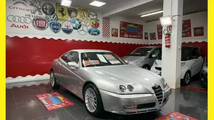 Usata Alfa Romeo GTV 150 CV (110 kW) 2002 Grigio Coupé
