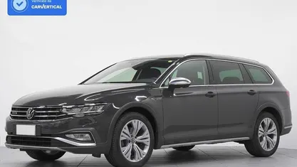 Usata VW Passat Alltrack 200 CV (147 kW) 2021 Grigio Station wagon