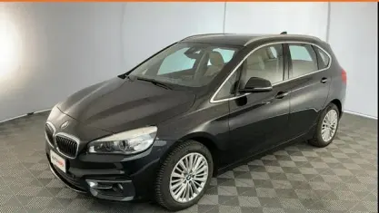 Usata BMW 218 Active Tourer Luxury Line 150 CV (110 kW) 2017 Nero Monovolume
