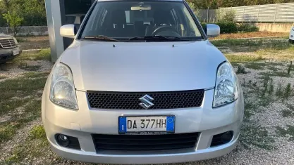 Usata Suzuki Swift GL 92 CV (67 kW) 2006 Grigio Utilitaria