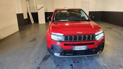 Usata Jeep Avenger Altitude 101 CV (74 kW) 2024 Rosso SUV