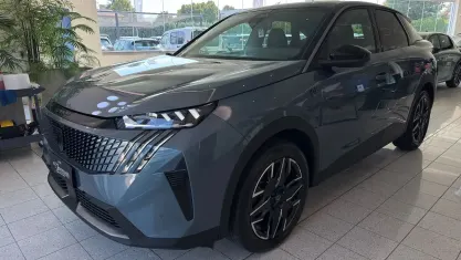Usata Peugeot 3008 GTi 136 CV (100 kW) 2025 Grigio SUV