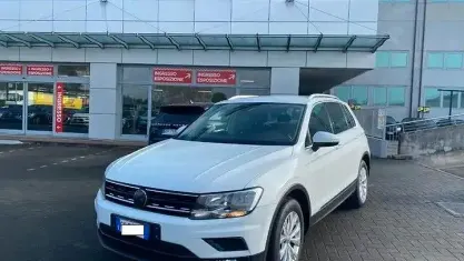 Usata VW Tiguan Business 150 CV (110 kW) 2020 Bianco SUV