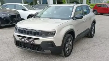 Nouvelle Jeep Avenger Longitude 101 ch (74 kW) 2025 Gris SUV