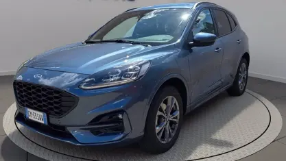 Usata Ford Kuga ST-Line X 225 CV (165 kW) 2023 Chrome blue SUV