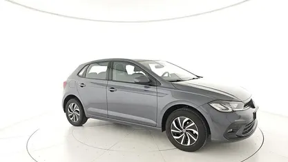 Usata VW Polo Life 95 CV (69 kW) 2025 Grigio Utilitaria