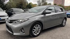 Usata 2025 Toyota Auris Tre volumi | 5999 €