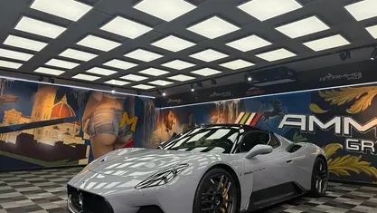 Usata Maserati MC20 630 CV (463 kW) 2024 Grigio Coupé