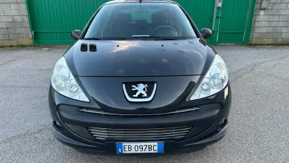 Usata Peugeot 206 57 CV (41 kW) 2010 Blu Berlina