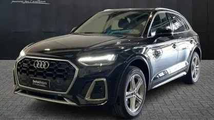 Usata Audi Q5 S-Line 204 CV (150 kW) 2024 Grigio metallizzato SUV