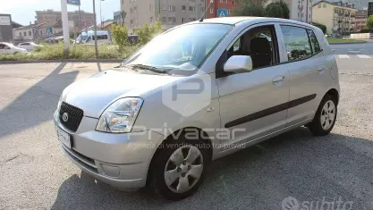Usata Kia Picanto Urban 61 CV (44 kW) 2007 Grigio Utilitaria