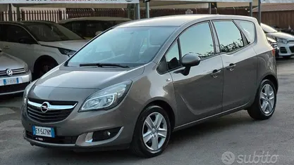 Usata Opel Meriva 100 CV (73 kW) 2015 Monovolume