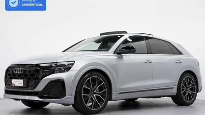 Usata Audi Q8 S-Line 286 CV (210 kW) 2025 Argento SUV