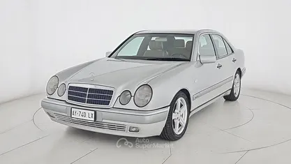 Usata 1998 Mercedes E300 Elegance Tre volumi | 7900 €
