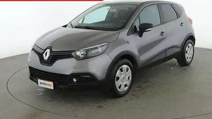 Usata Renault Captur Life 90 CV (66 kW) 2017 Grigio SUV