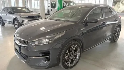 Usata Kia XCeed 160 CV (117 kW) 2022 Grigio SUV