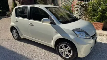 Usata Subaru Justy 69 CV (50 kW) 2010 Bianco Utilitaria