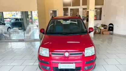 Usata Fiat Panda Dynamic 60 CV (44 kW) 2010 Rosso Utilitaria