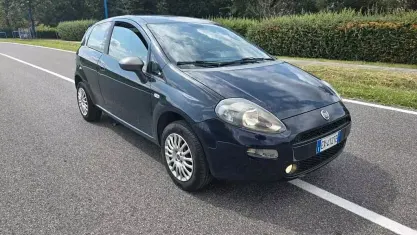 Usata Fiat Punto Evo 70 CV (51 kW) 2015 Bluazzurro Utilitaria