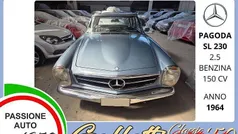 Usata 1960 Mercedes W113 Tre volumi | 66.990 €