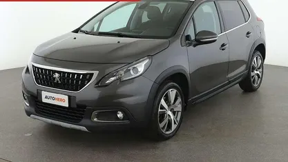 Usata Peugeot 2008 Allure 110 CV (80 kW) 2019 Grigio SUV