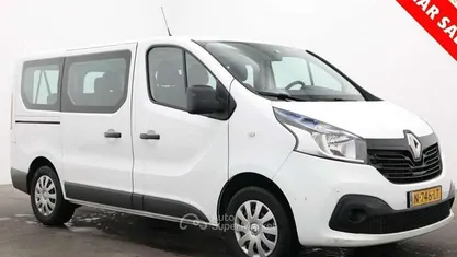 Bianco Usata 2018 Renault Trafic Monovolume | 12.999 € (Buon prezzo)