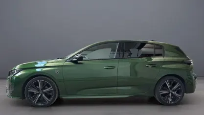Usata Peugeot 308 GT 131 CV (96 kW) 2024 Verde olivine Berlina