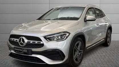 Usata Mercedes GLA200 Premium 150 CV (110 kW) 2022 Argento iridio SUV