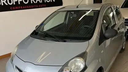 Usata Toyota Aygo Connect Style 68 CV (50 kW) 2010 Grigio Utilitaria