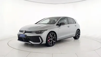 Usata VW Golf VIII GTI 265 CV (194 kW) 2024 F0 dolomite silver metallizzato Berlina
