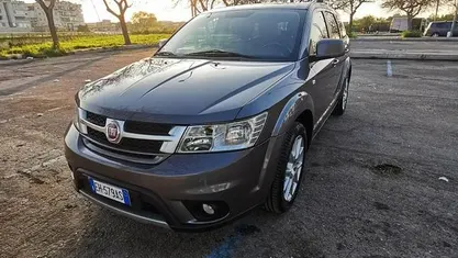 Usata Fiat Freemont 170 CV (125 kW) 2011 Grigio SUV